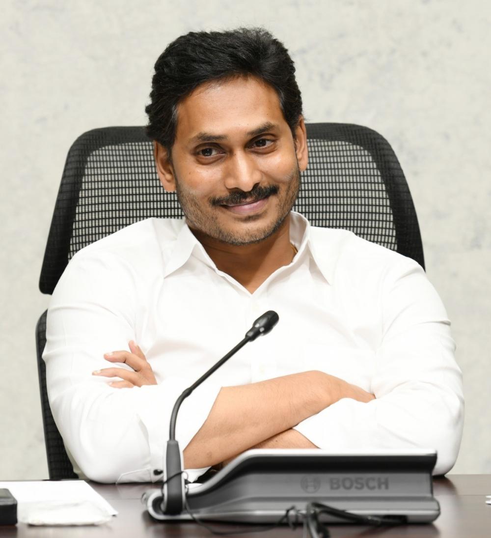 The Weekend Leader - Prioritise inoculating teachers: Jagan